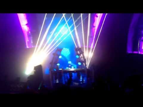 Kaskade - Last Chance (Clockwork Remix) & Missing You w/Bingo Players - Out Of My Mind