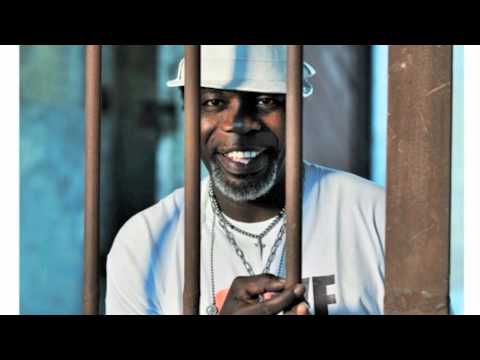 SPOT DANCIN & MOVIN DR FEELX.......