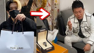 - 【号泣嗚咽】宮迫さんが過去に盗まれた腕時計をサプライズで渡したらガチ泣きしてなにも話せなくなった…