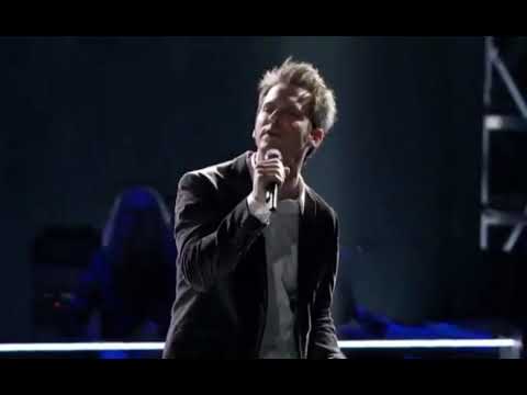 Tony Lucca vs. Chris Cauley - Beautiful Day (The Voice US 2011)