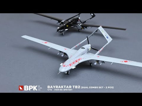 Сборная модель БПЛА Bayraktar TB2 (2 модели в наборе) (Big Planes Kits 7230) 1:72