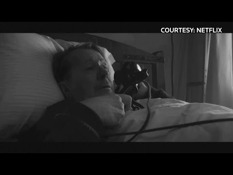 オールドマンのお酒とトークが話題を呼んでいる「マンク (Oldman's boozy, blunt-talking 'Mank' gaining buzz)