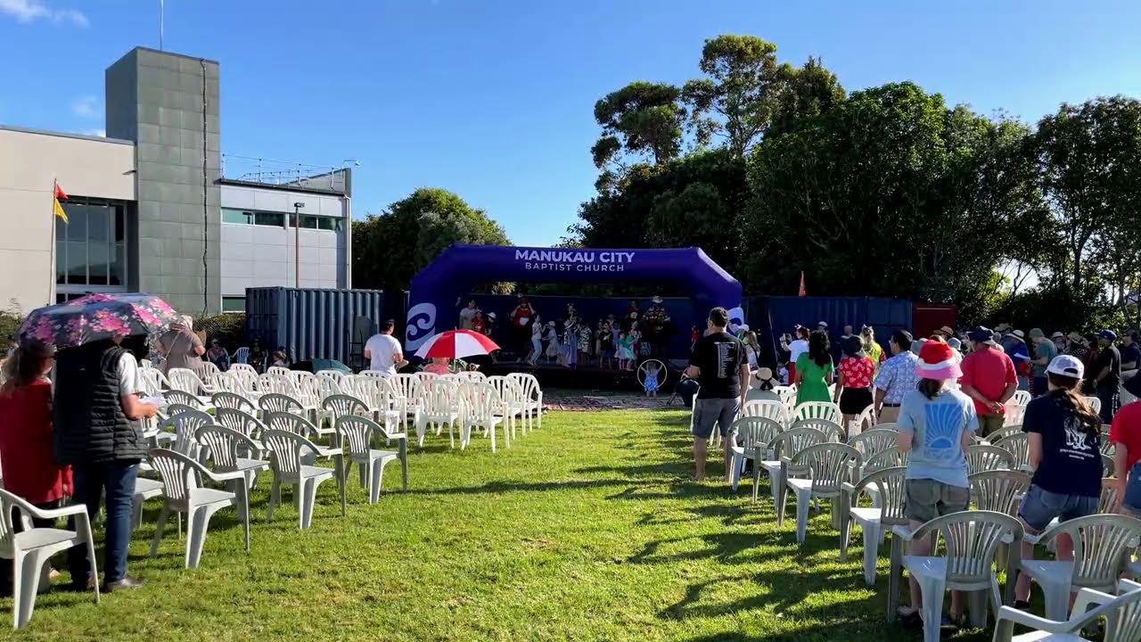 Christmas in the Paddock 2024