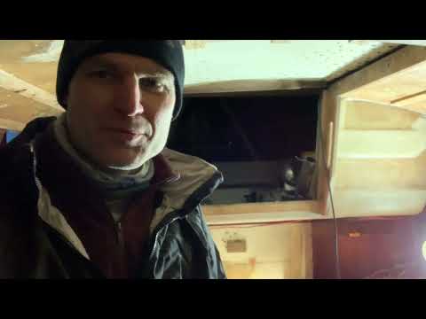 Reattaching the keel and removing the engine of my sailboat OE36