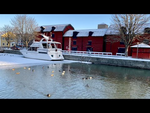 Sweden Small Town Walk: Enköping river and town square on a sunny winter day