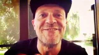 Max Pezzali ringrazia Nile Rodgers (Le canzoni alla Radio)