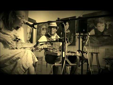 "When the Levee Breaks" - the Piedmont Blūz Acoustic Duo