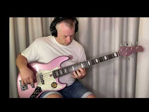 Демонстрация звучания бас-гитары Sire Marcus Miller V7