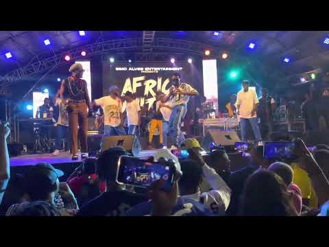 Performing live with @Gomezoba at the Africa United Concert. Canal Olympia Douala.