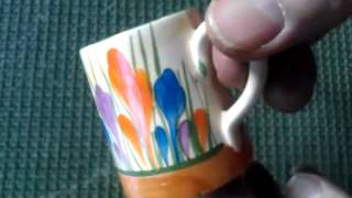 CHARMING HAND-PAINTED CLARICE CLIFF 'BIZARRE' CROCUS PATTERN CREAM JUG