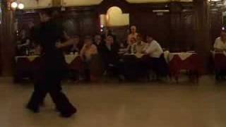 Matthias Morin & Delphine Blanco - La Confiteria Ideal - 02 - La Taperia