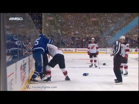 Stefan Noesen vs Matt Martin