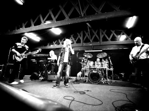 Videoclip de It's Time to Come Together — Magnum