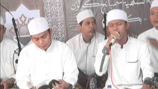 Download lagu Bersholawat _ Al munsyidin - Shollu 'ala Khoiril Anam mp3