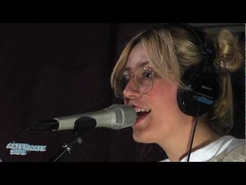 Twin Sister - "Daniel" (Live at WFUV)