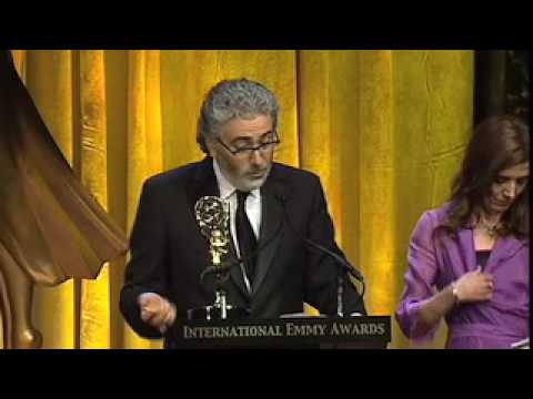 2008 International Emmy Winner - Television por la identidad