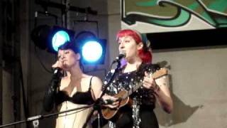 Amanda Palmer and Kim Boekbinder - &quot;Such Great Heights&quot; - 2011 Sydney