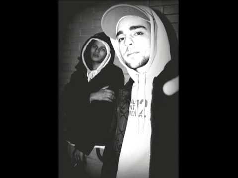 GIONNI SOPRANO ft CASANEGRA "STO PARLANDO A TE"