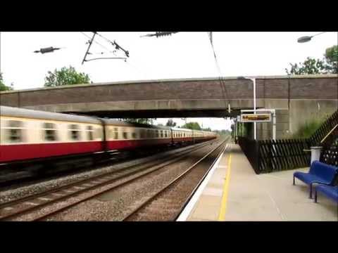 DBS 90018 + 90037 UKRT "The Lindisfarne" Kings Cross - Berwick passing Welham Green 20/06/2015