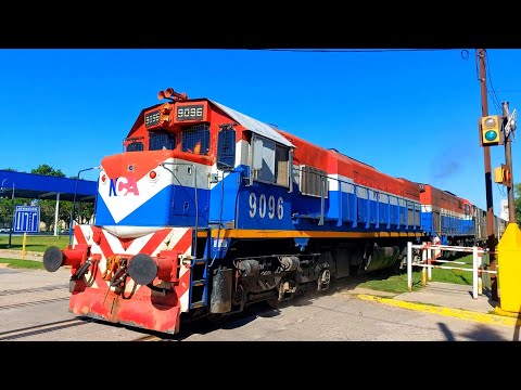 [4K] Mega-tren vacio de NCA pasando por Marcos Juárez rumbo al oeste!!!!!!