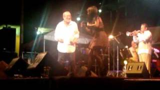 Ana Isabelle y Andy Montañez- Alegría y Paz