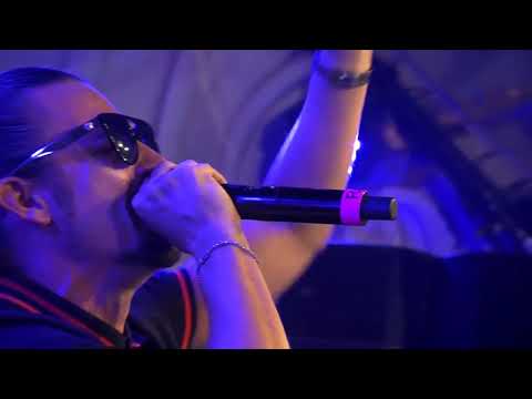 Tributes to Avicii by Dimitri Vegas and Like Mike in *Tomorrowland* 2018 #Nice moment love Avicii