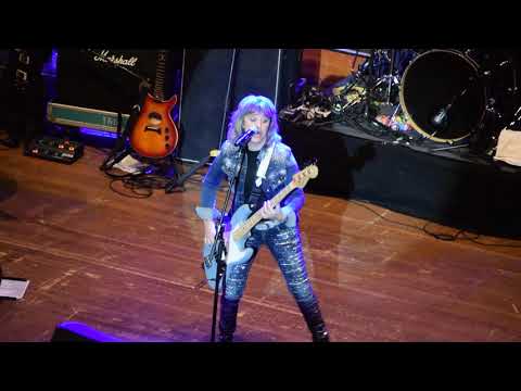 Mamas boy, Suzi Quatro in Hamburg 6.Mai 19