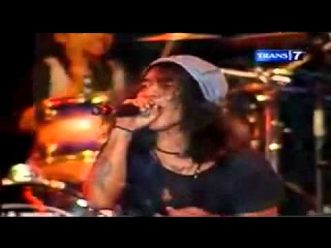 Konser 27th Slank   Kampungan Slank feat JP Milenix) flv