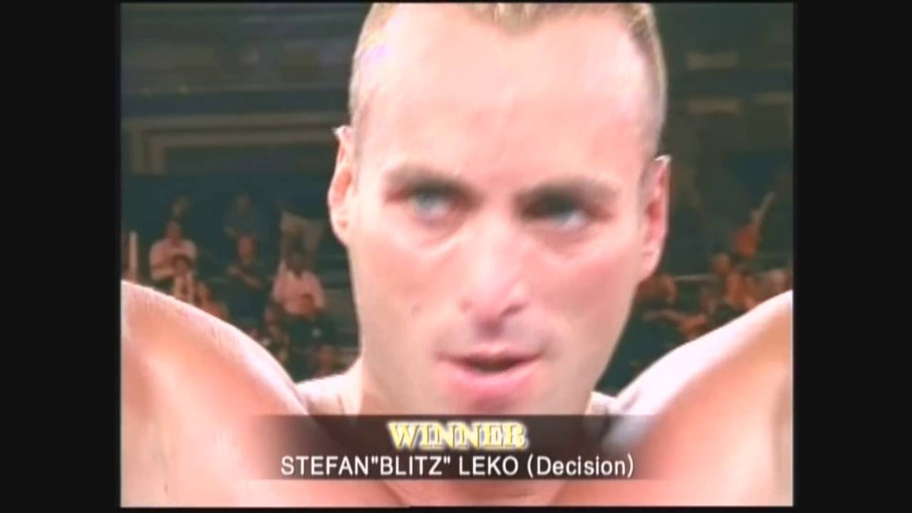 ステファン・レコ　VS　マイティ・モー