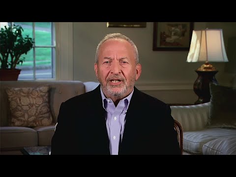 Fed Is on Verge of Credibility Crisis, Summers Says