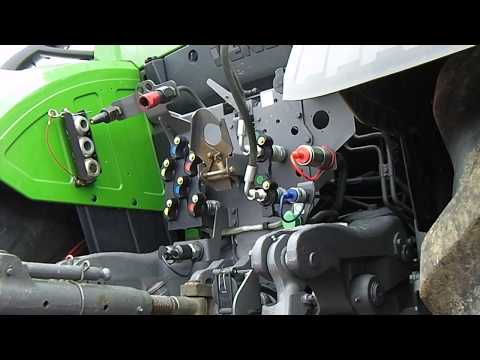 2017 Fendt 724 Vario 6.1 Litre 6-Cyl Diesel Tractor With Sumo Trio 3