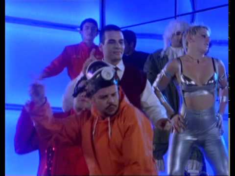 Video thumbnail for Πυρετός Το Σαββατόβραδο (Pyretos To Savvatovrado)