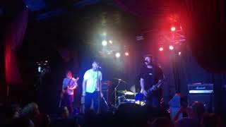 Beached Sailor, Swingin’ Utter$