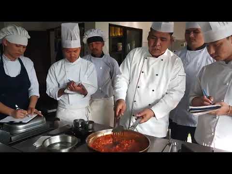 basic classic tomato sauce recipe by Nepali chef#tomatosauce #tomatosaucerecipe #nepali #nepalichef