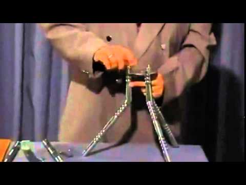 Saturn Magic -Manipulator's Stand w/ Top Hat by Uday - Trick