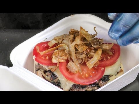 Gourmet Burger, Recipe from Slovakia, Tasted in London. Street Food of Brick Lane