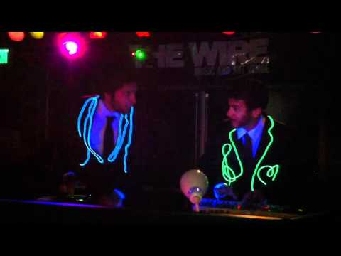 Digibot - Electrical Noise (Makes Wonderful Sounds) and Smooth Groove live at the wire 4/23/11