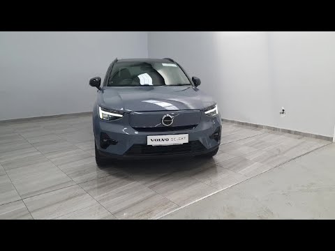 Volvo XC40 BEV 231hp Ultimate Pan Roof 2 Year Vol - Image 2