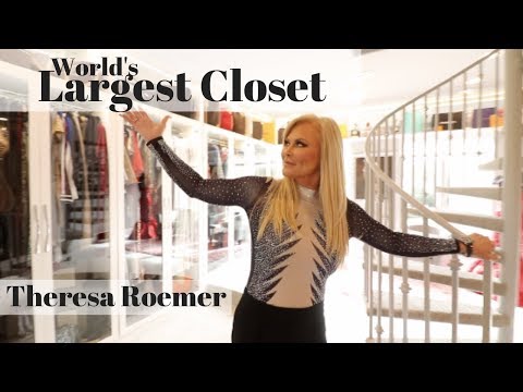 download lagu mp3 mp4 The Bollywood Closet Atlanta, download lagu The Bollywood Closet Atlanta gratis, unduh video klip The Bollywood Closet Atlanta