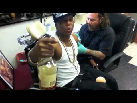 Lil Zane ft. 2pac Sippin Hennessy visuals:@1egreene on twitter