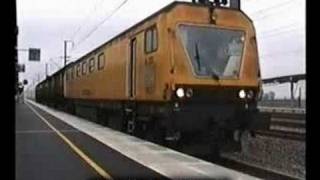 preview picture of video 'DR79220-79215 - Train Meuleur SPENO'