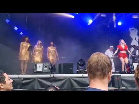 Hot Leggs Tina Turner tribute show – Private Dancer live