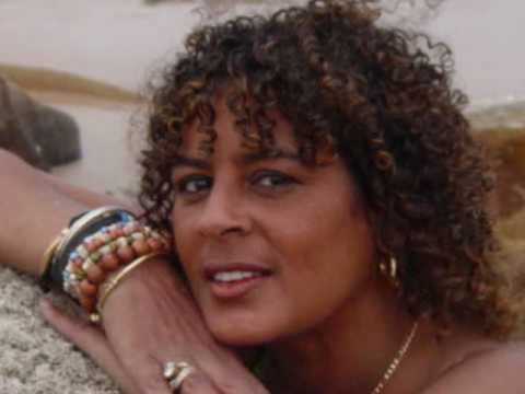 Silvia Tella - Two People.wmv