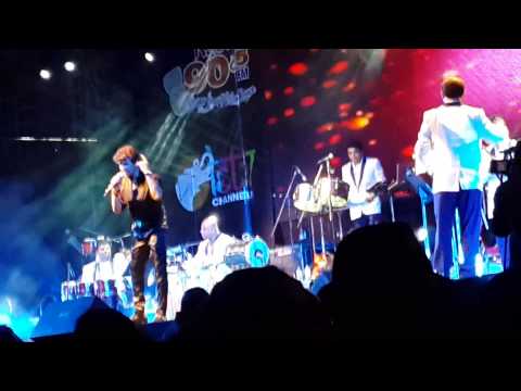 Sonu Nigam - Apna Mujhe Tu Laga