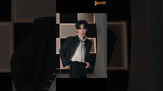 Download lagu Bukan selebritas, tapi raja karpet merah. Semua lensa milik Shen Haonan malam ini. mp3 Download lagu Bukan selebritas, tapi raja karpet merah. Semua lensa milik Shen Haonan malam ini. mp3