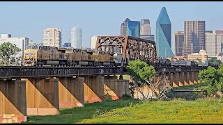 Long UP manifest passes Downtown over the Trinity River