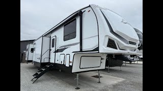 New 2026 Shasta RVs Phoenix 370BAF