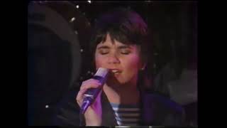 Linda Ronstadt - Hurt So Bad (HD)