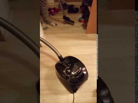 Пылесос самсунг 1800w twin. Пылесос загорелся. Пылесосит пылесос samsung 2002 петрозаводск. Пожар пылесоса. Сгорел мотор у пылесоса.
