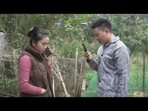 Love is still there, Ly Thi Di quietly waits for Zim to return.